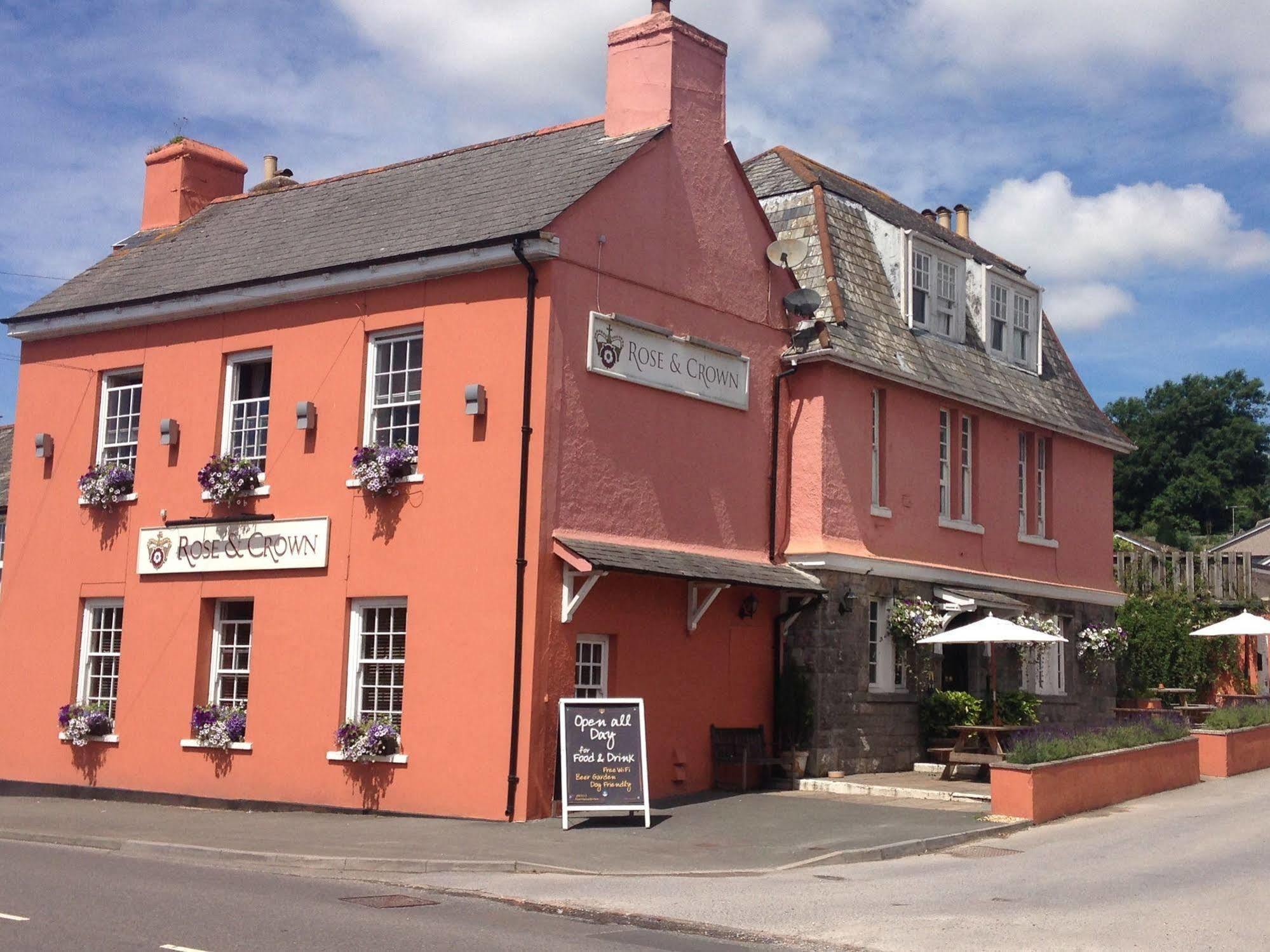 Rose & Crown Hotel Yealmpton Екстериор снимка