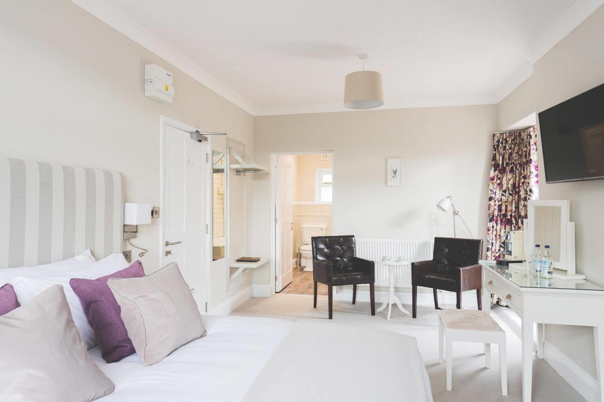 Rose & Crown Hotel Yealmpton Екстериор снимка