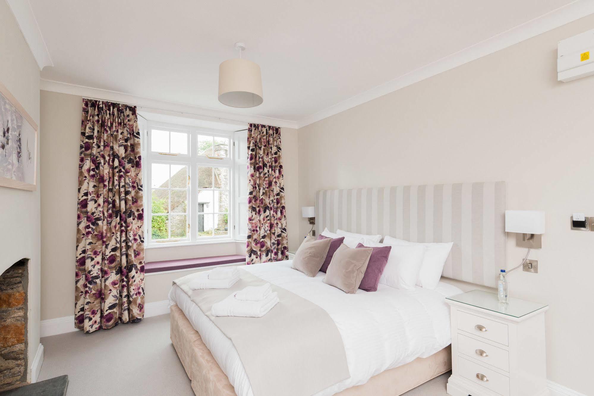Rose & Crown Hotel Yealmpton Екстериор снимка