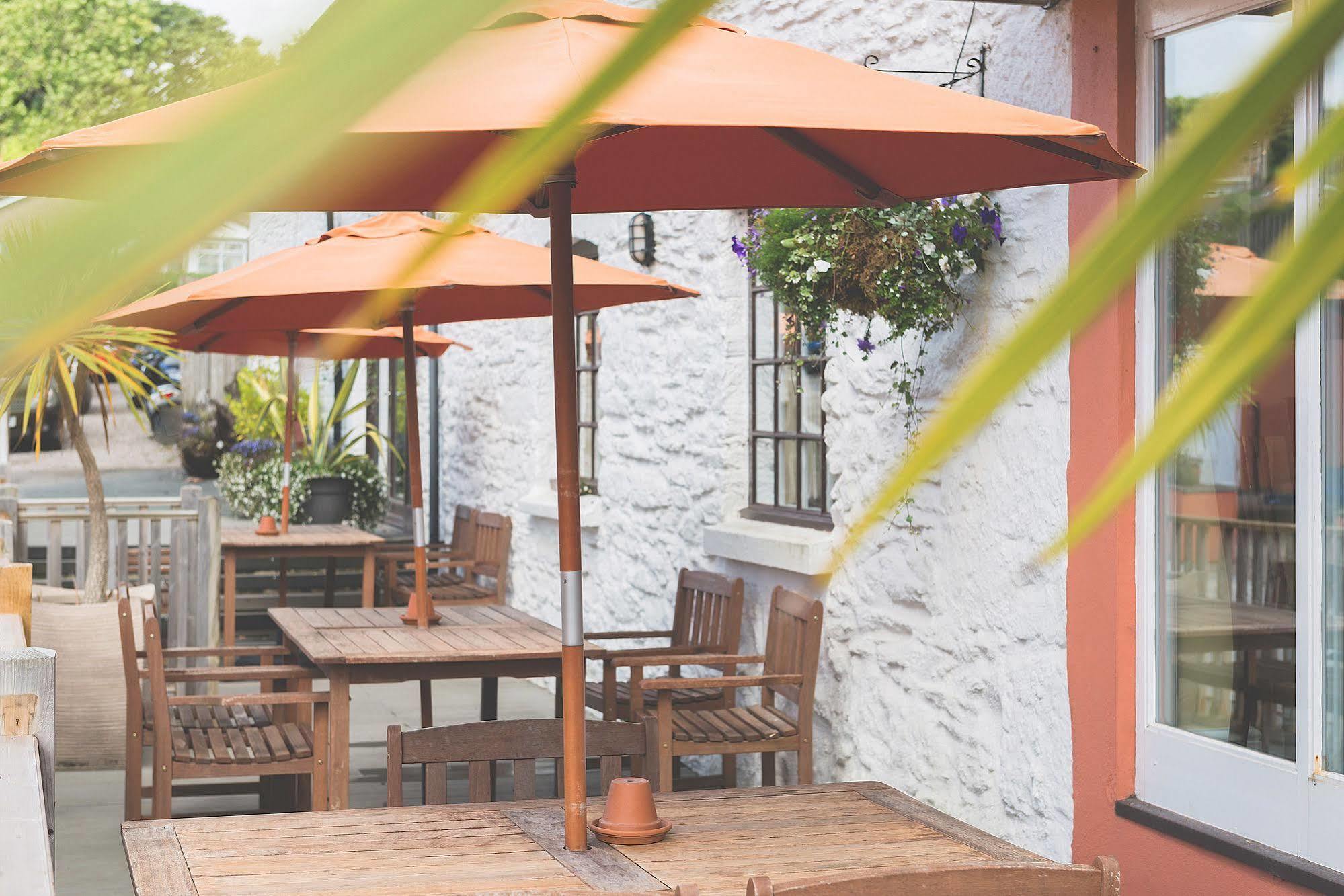 Rose & Crown Hotel Yealmpton Екстериор снимка
